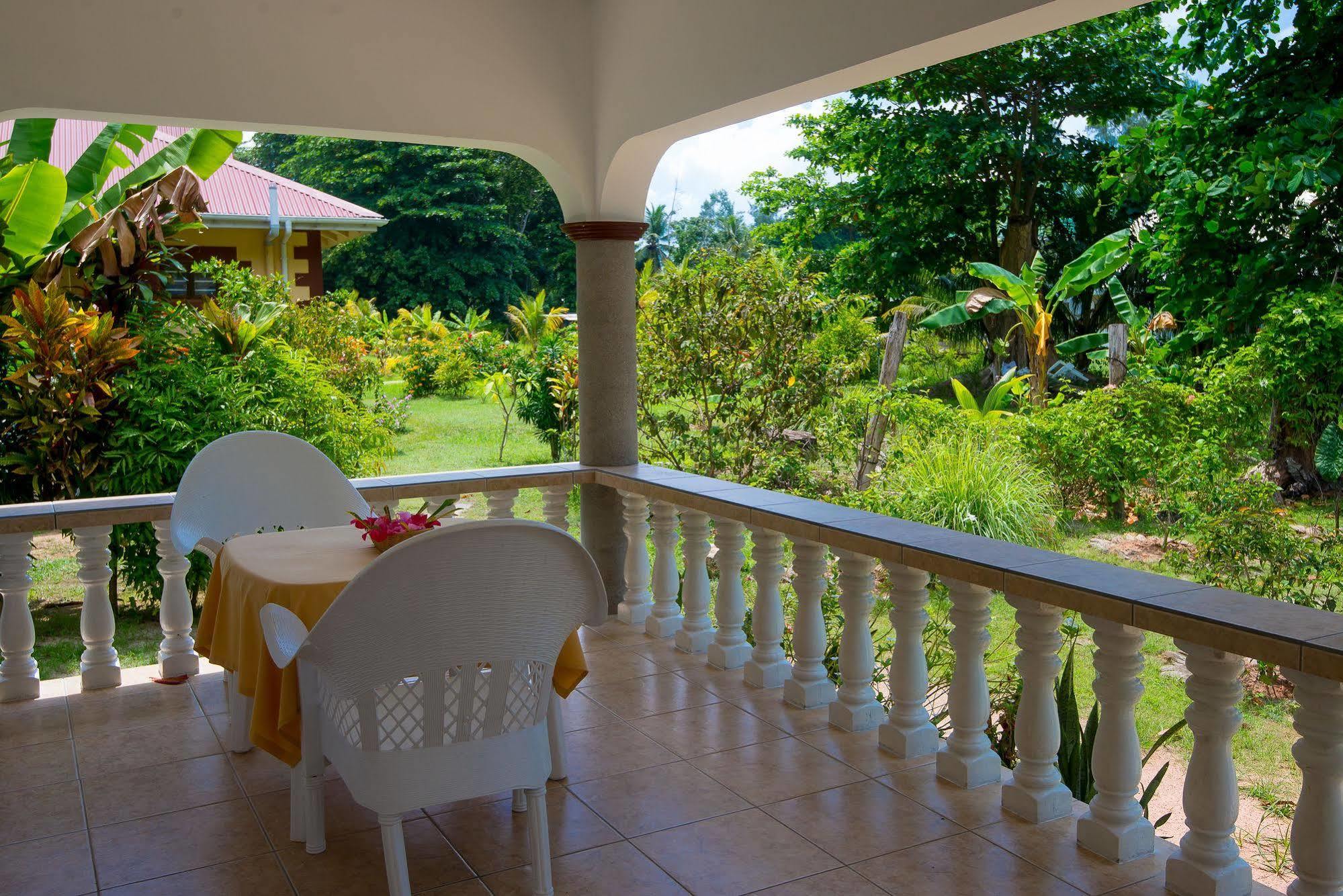 Zerof Self Catering Apartments La Digue Exterior photo